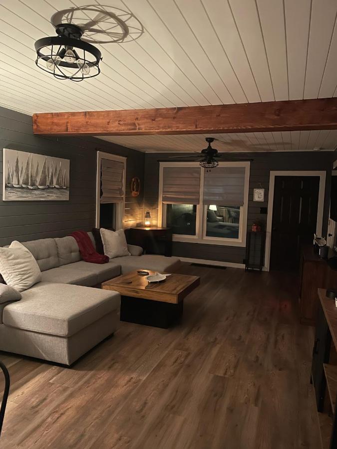 Riverside Retreat Benton Harbor Exterior photo